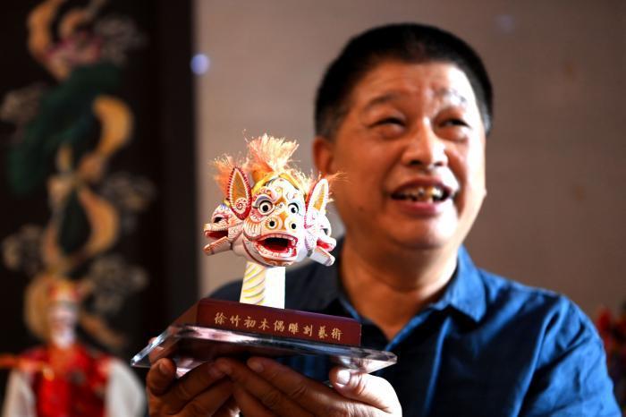 白百何晒与大儿子合照