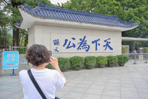 解放军破晓出击现场画面