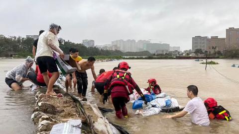 按一个中国原则依法管控台岛