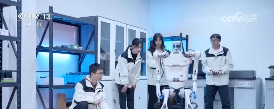 为何张雪的一句“是我们”引发岛内舆论热议？