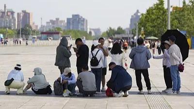 开始理解大学生的消费观了