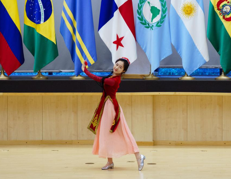 全国政协十四届常委会第十七次会议举行全体会议 围绕“坚持高质量发展，推动经济持续